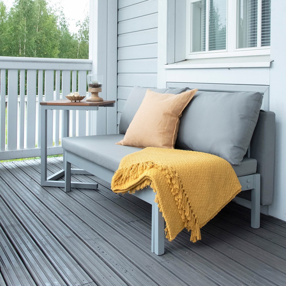 Viisi vinkki&auml; parvekkeen sisustajalle