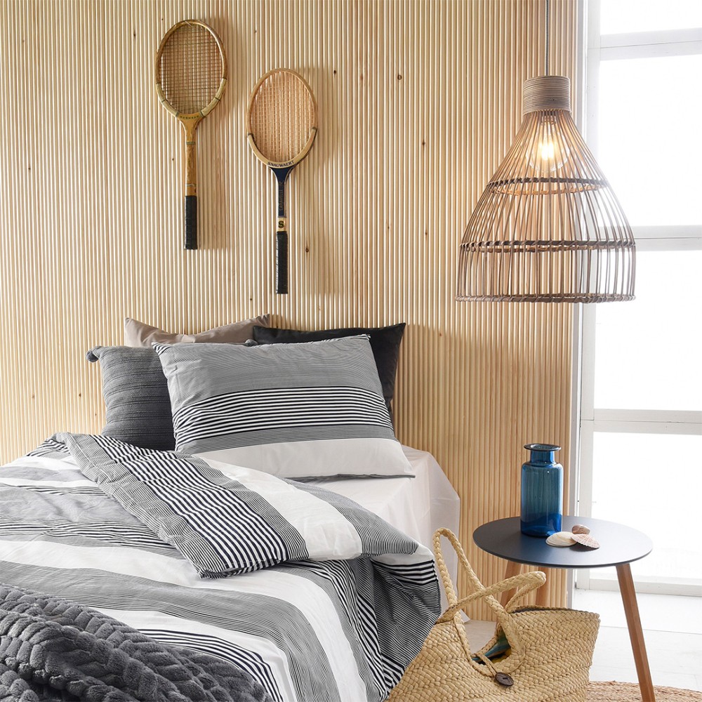 Makuuhuoneen sisustus uusiksi &ndash; vinkit kolmelle lompakolle
Mit&auml; vaatimuksia makuuhuoneen sisustuksen pit&auml;&auml; lunastaa? Millainen on juuri sinun unelmiesi makuuhuone? Lue vinkit ja sisusta oman budjettisi mukaan.
LUE LIS&Auml;&Auml;